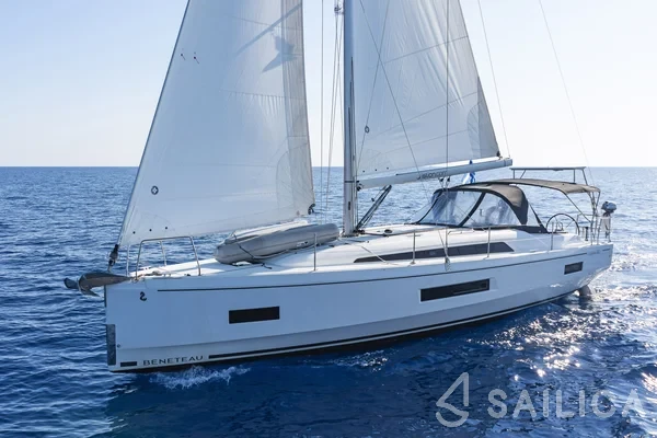 Oceanis 40.1 - Yacht Charter Sailica