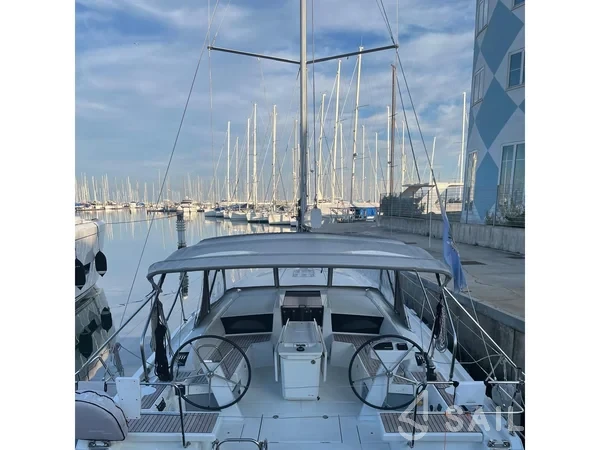 Oceanis 46.1 - Yacht Charter Sailica