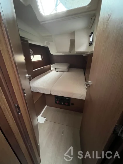 Oceanis 46.1 - Yacht Charter Sailica