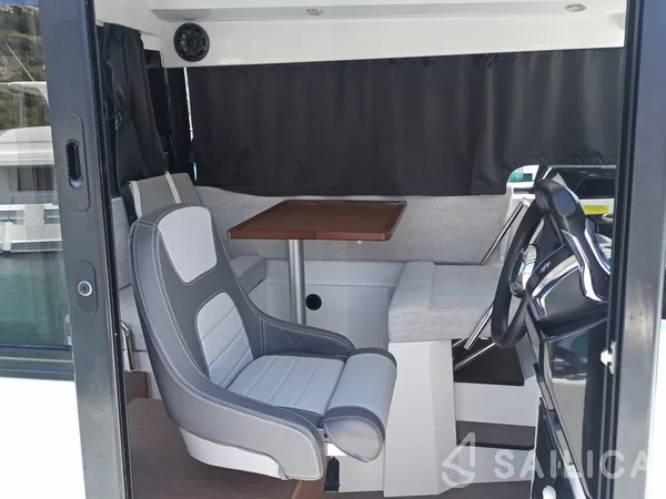 Merry Fisher 895 - Yacht Charter Sailica