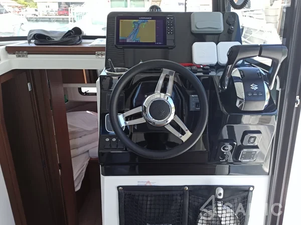 Merry Fisher 895 - Yacht Charter Sailica