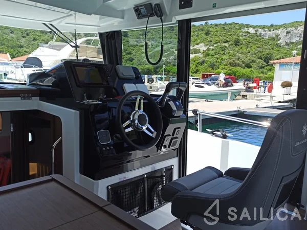 Merry Fisher 895 - Yacht Charter Sailica
