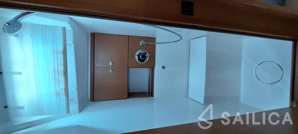 Bavaria 46 Cruiser - Yacht Charter Sailica