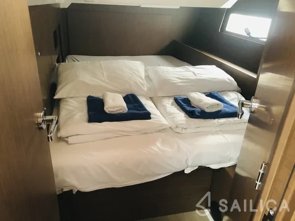 Oceanis 46.1 - Yacht Charter Sailica