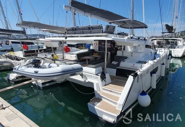 Elba 45 - Yacht Charter Sailica