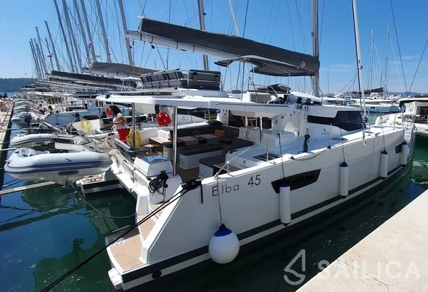 Elba 45 - Yacht Charter Sailica
