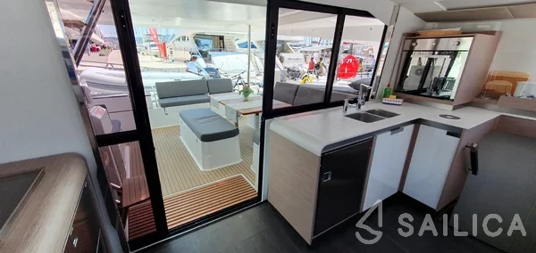 Elba 45 - Yacht Charter Sailica