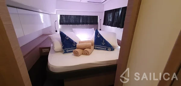 Elba 45 - Yacht Charter Sailica