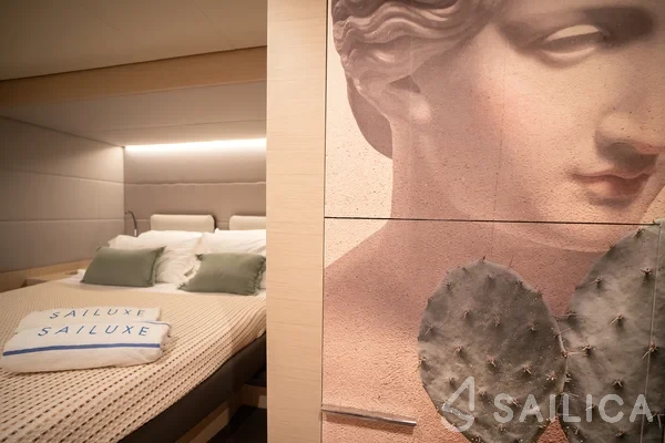 Lagoon 55 - Yacht Charter Sailica