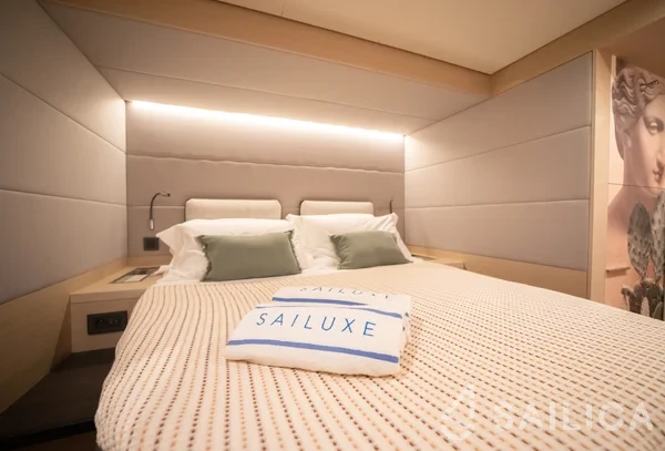 Lagoon 55 - Yacht Charter Sailica