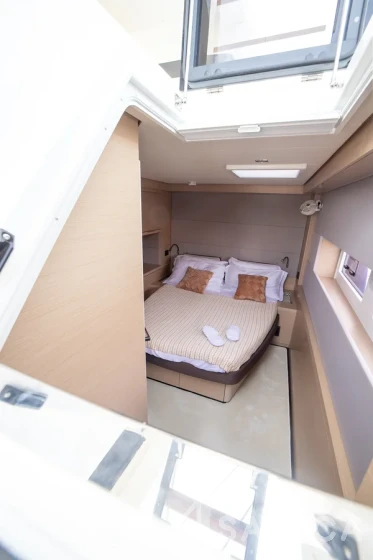 Lagoon 55 - Yacht Charter Sailica