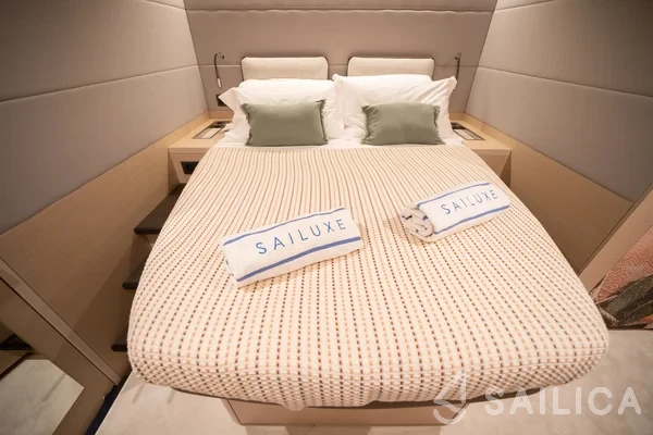 Lagoon 55 - Yacht Charter Sailica