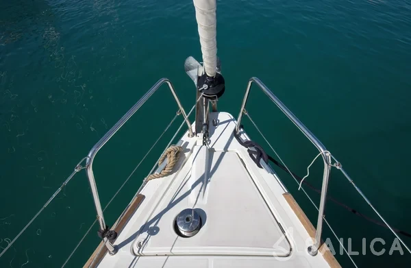 Oceanis 35.1 - Yacht Charter Sailica