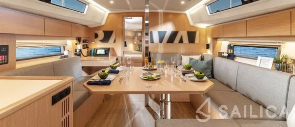 Bavaria 46 Cruiser - Yacht Charter Sailica