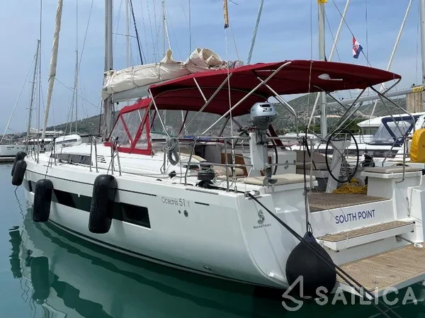Oceanis 51.1 - Yacht Charter Sailica
