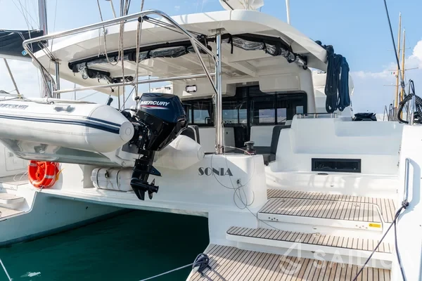 Lagoon 46  - Yacht Charter Sailica