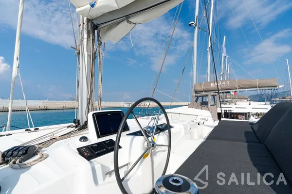 Lagoon 46  - Yacht Charter Sailica