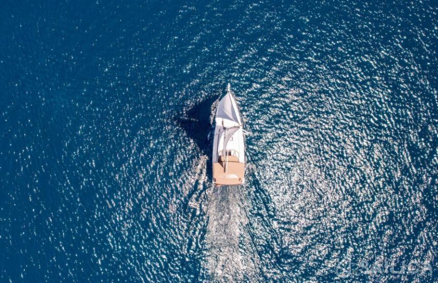 Sun Odyssey 410 - Yacht Charter Sailica