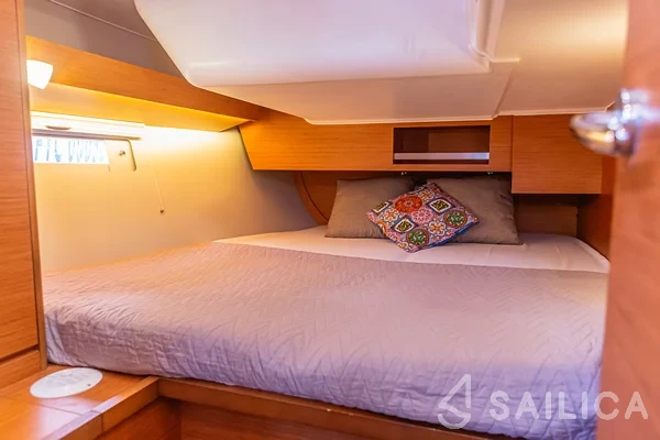 Dufour 430 - Yacht Charter Sailica
