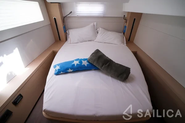 Lagoon 46  - Yacht Charter Sailica