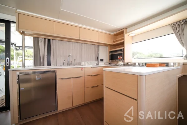 Lagoon 46  - Yacht Charter Sailica