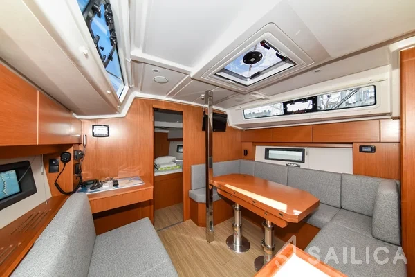 Bavaria C38 - Yacht Charter Sailica