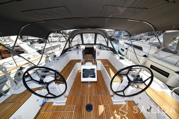 Bavaria C38 - Yacht Charter Sailica