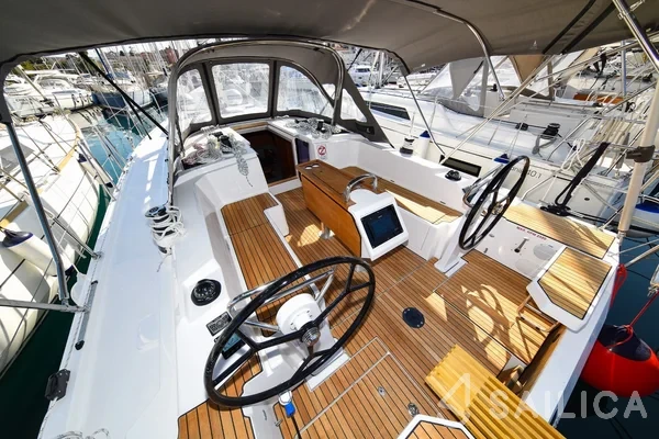 Bavaria C38 - Yacht Charter Sailica