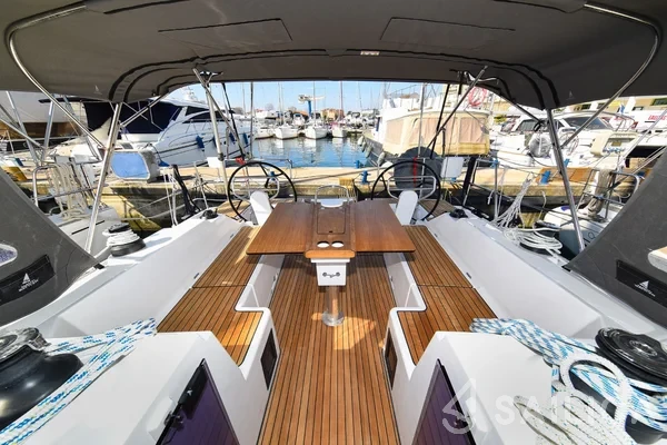 Bavaria C38 - Yacht Charter Sailica