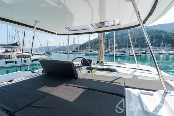 Lagoon 46  - Yacht Charter Sailica