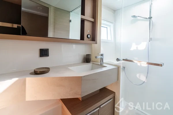 Lagoon 46  - Yacht Charter Sailica