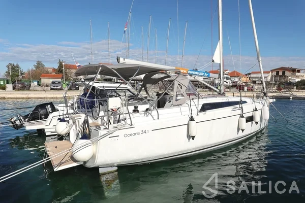 Oceanis 34.1 - Yacht Charter Sailica