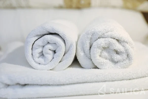 Oceanis 34.1 - Yacht Charter Sailica