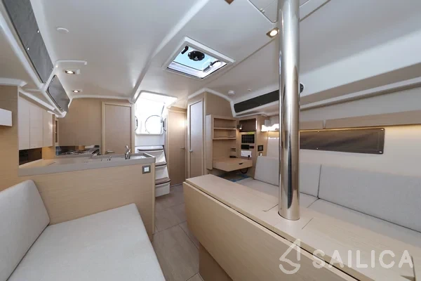 Oceanis 34.1 - Yacht Charter Sailica