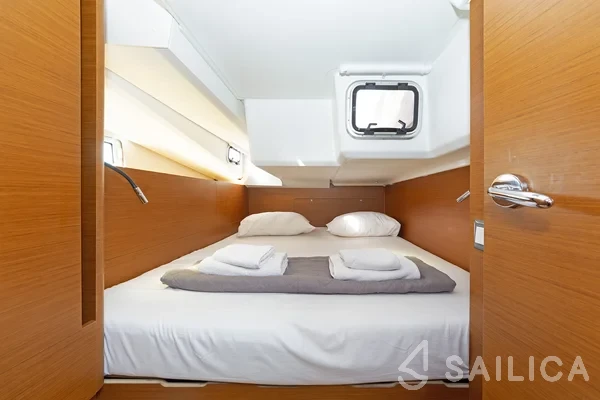 Sun Odyssey 440 - Yacht Charter Sailica