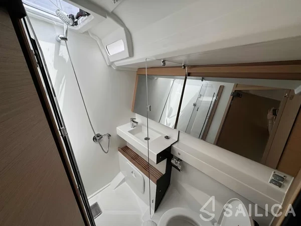 Sun Odyssey 440 - Yacht Charter Sailica