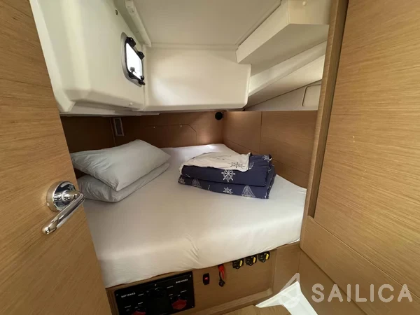 Sun Odyssey 440 - Yacht Charter Sailica