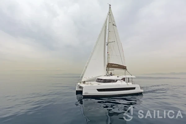Bali Catspace - Yacht Charter Sailica