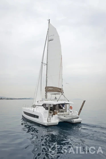 Bali Catspace - Yacht Charter Sailica
