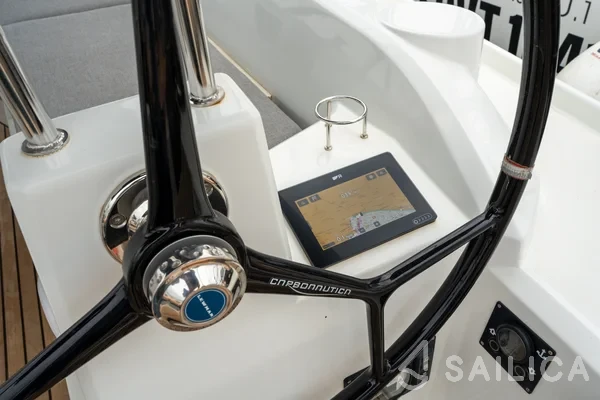 Oceanis 34.1 - Yacht Charter Sailica