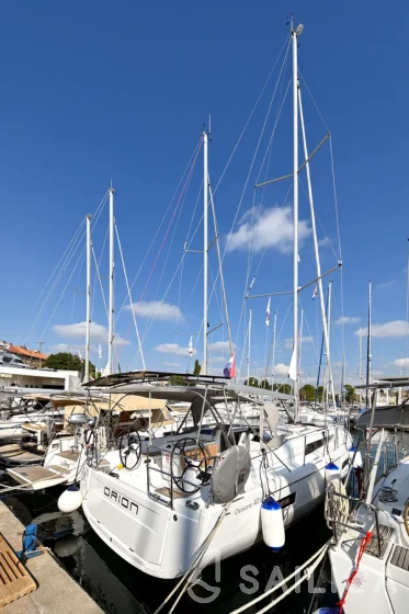 Oceanis 40.1 - Yacht Charter Sailica