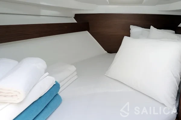 Merry Fisher 795 - Yacht Charter Sailica