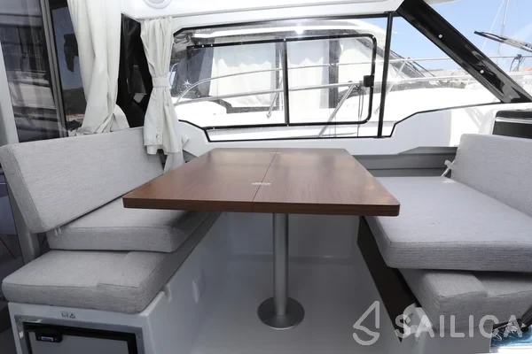 Merry Fisher 795 - Yacht Charter Sailica