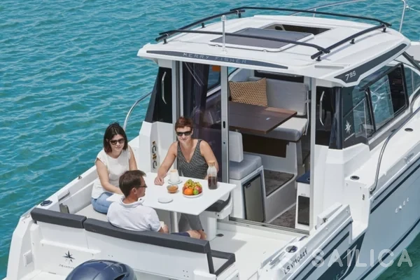 Merry Fisher 795 - Yacht Charter Sailica