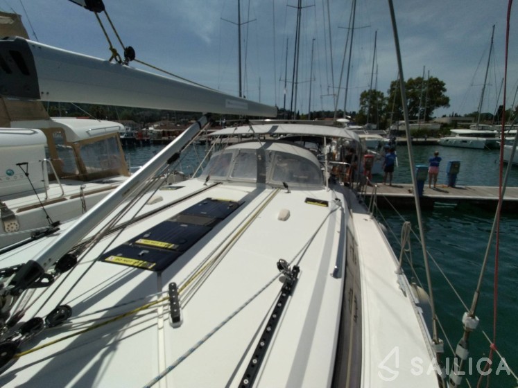 Bavaria 51 Cruiser - Yacht Charter Sailica