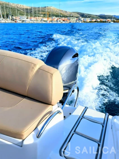 Key Largo 20 - Yacht Charter Sailica