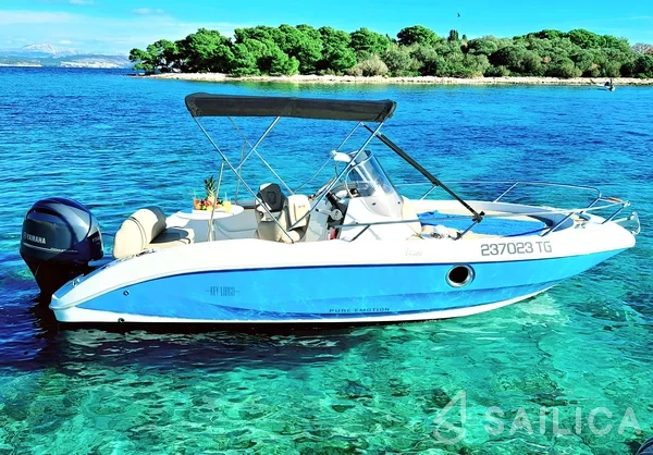 Key Largo 20 - Yacht Charter Sailica