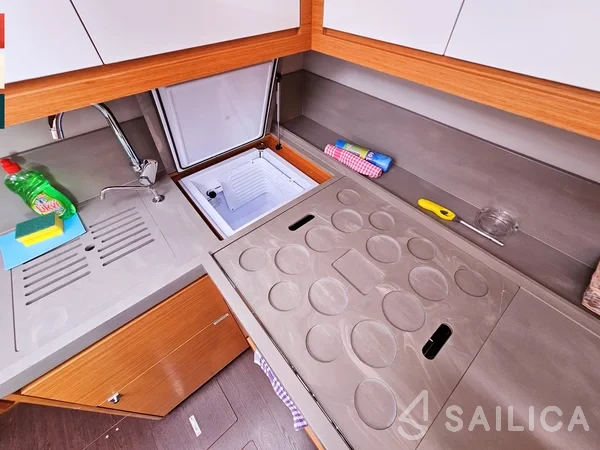 Dufour 470 - Yacht Charter Sailica