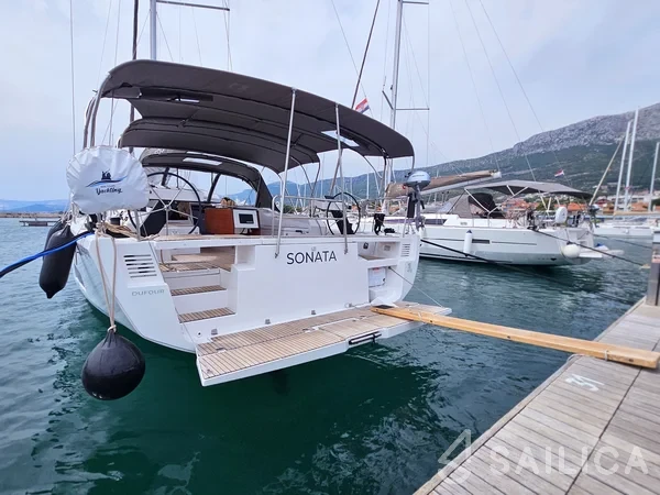 Dufour 470 - Yacht Charter Sailica