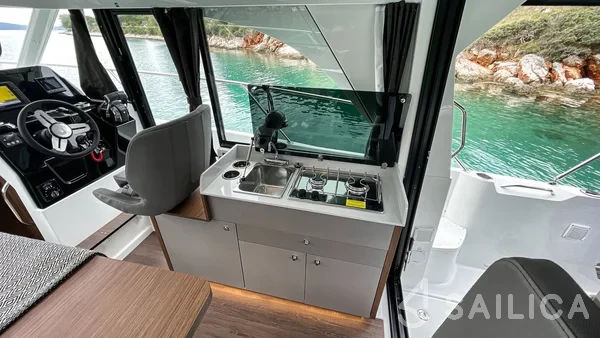 Antares 9 OB - Yacht Charter Sailica